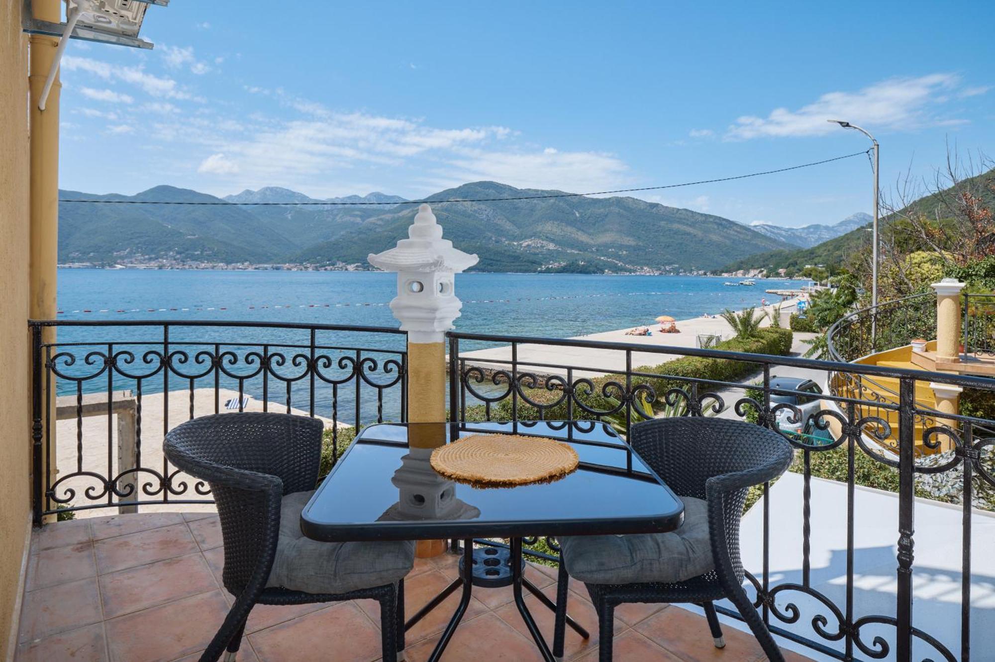 Apartment Villa Marija Тиват Екстер'єр фото